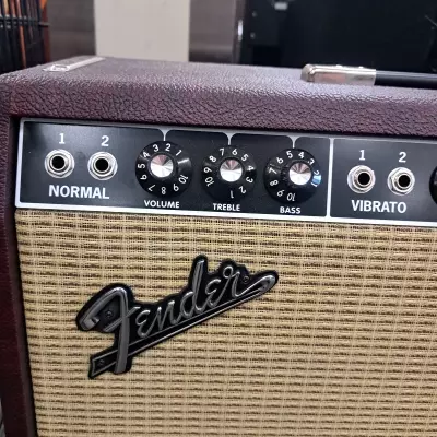 Store Special Product - Fender Deluxe Reverb - Wine Red